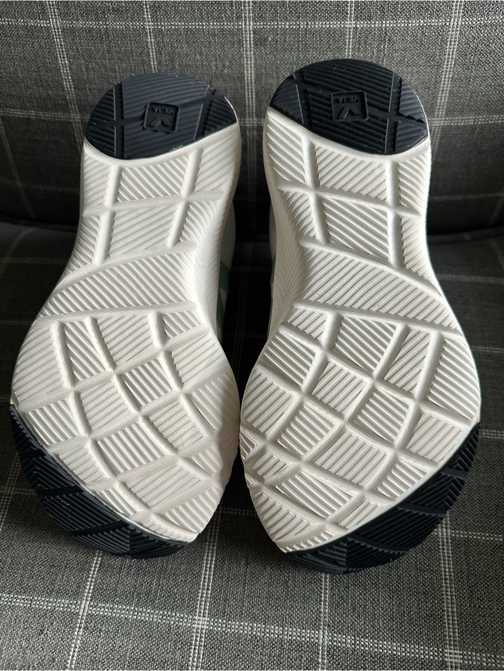 Veja Impala Engineered Mesh Training Sneakers Womens Size 8 - Picture 8 of 12